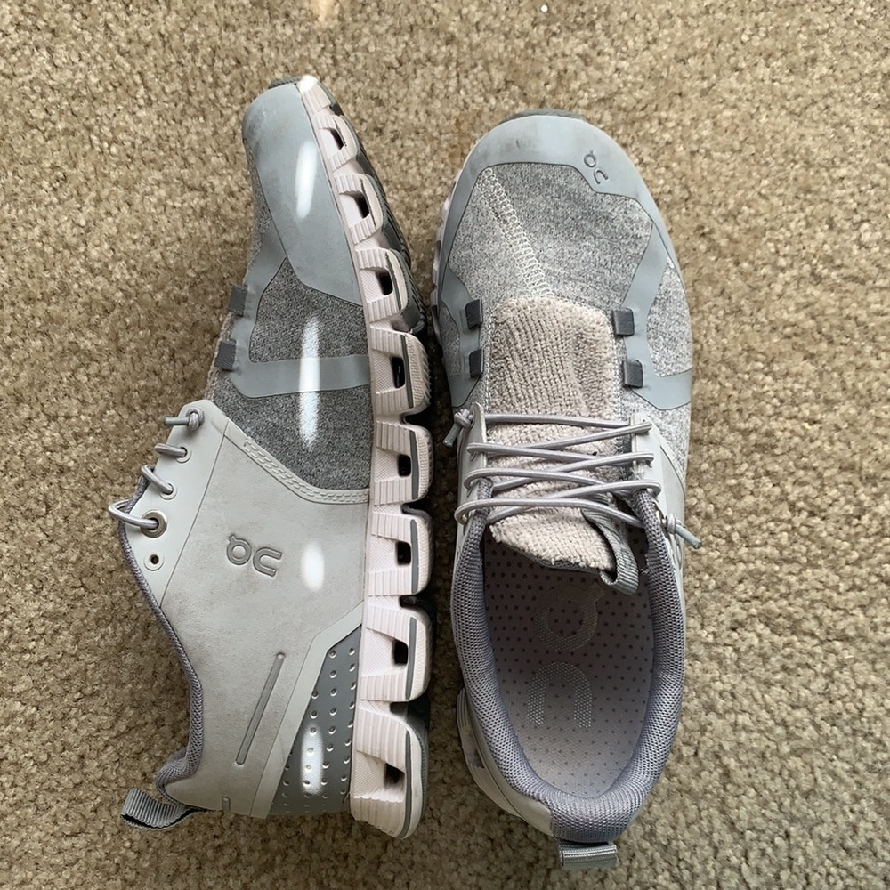 Oncloud women’s running shoes